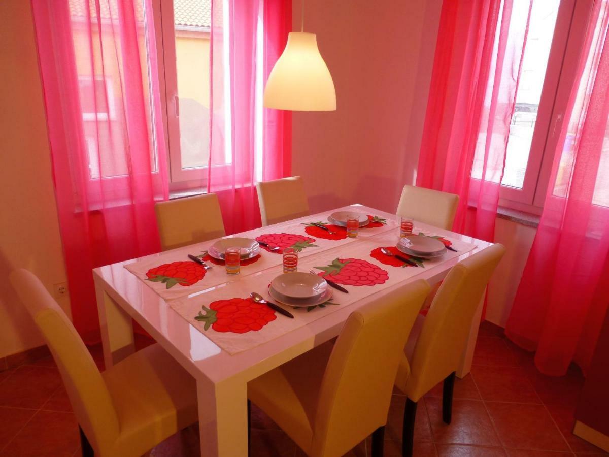 Apartments Kvesic Šilo Extérieur photo